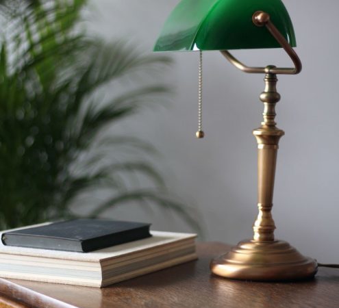 La lampe de bureau : Indispensables et tellement élégantes !